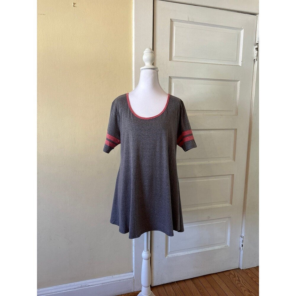 LuLaRoe perfect tee tshirt varsity sleeve spring summer travel pink gray